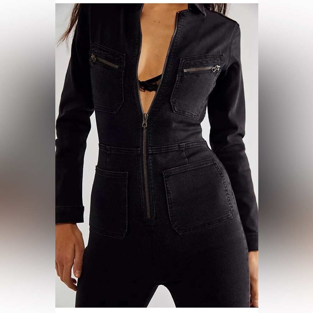 Free People Denim Jumpsuit - Size Medium - Long Sleeve - New With Tags - Picture 3 of 6